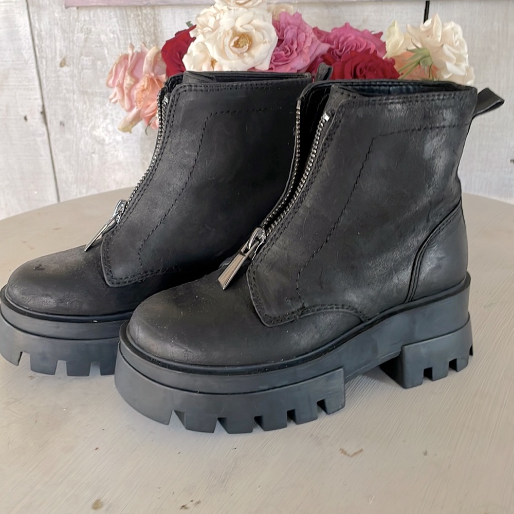 GB All-Star Black Suede Center
Zip Chunky Lug Sole Platform Booties Boots